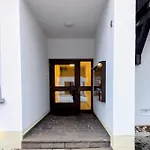 Leas Alpennest Apartman *